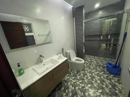 1 bed apartment infront of Centaurus - image 10