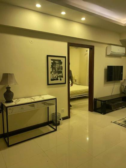 1 bed apartment infront of Centaurus - image 15
