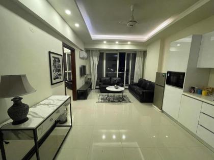 1 bed apartment infront of Centaurus - image 17