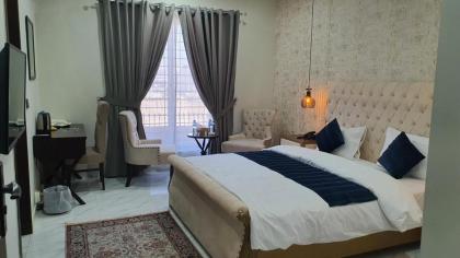 Bloom Rooms 