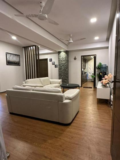 2 bed full furnished