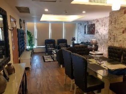 Royal Villa Guest House - image 3
