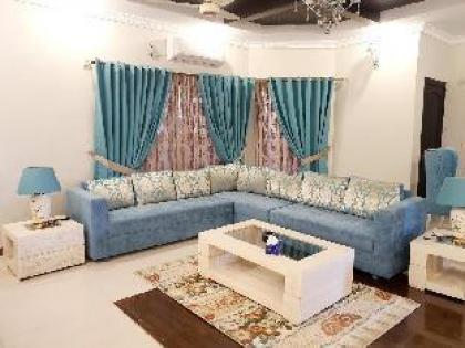 Royal Villa Guest House - image 4