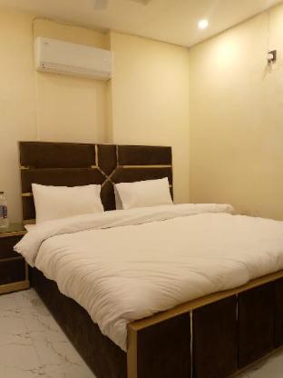 hotel f8 - image 3
