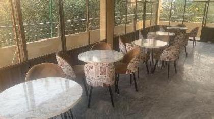 hotel f8 - image 7