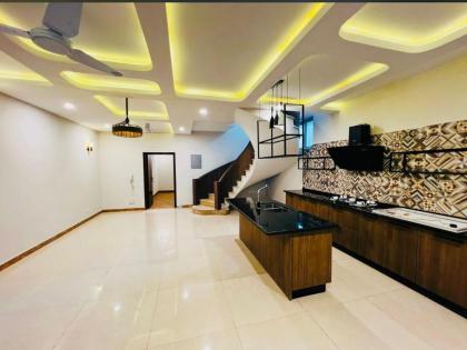Ellipse Islamabad - image 15