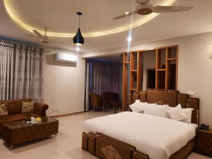 Ellipse Islamabad - image 4