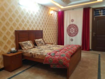 Tabi's Inn - image 12