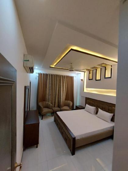 Tabi's Inn - image 13