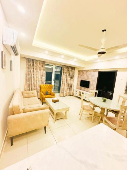 Urban Oasis Retreat! 1 Bed Apartment Islamabad 