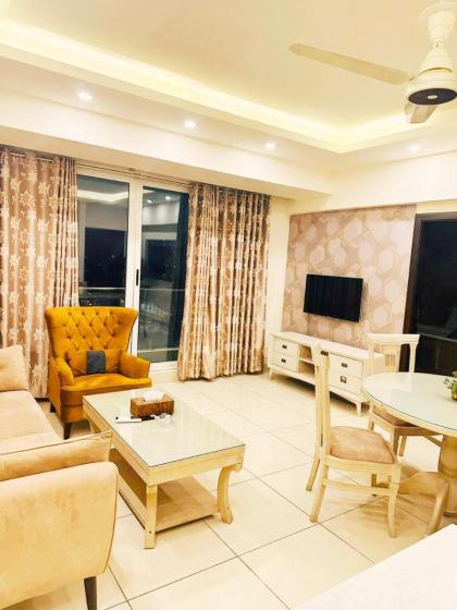 Urban Oasis Retreat! 1 Bed Apartment - image 13