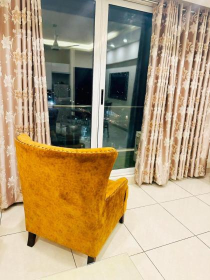 Urban Oasis Retreat! 1 Bed Apartment - image 14