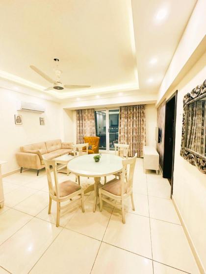 Urban Oasis Retreat! 1 Bed Apartment - image 4